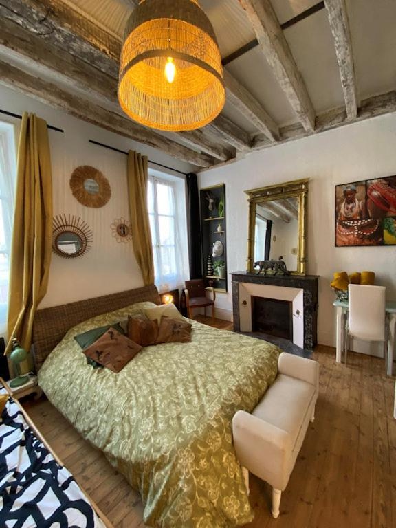 Les Petites Mirabelles Bed & Breakfast Noyers-sur-Cher Exterior photo