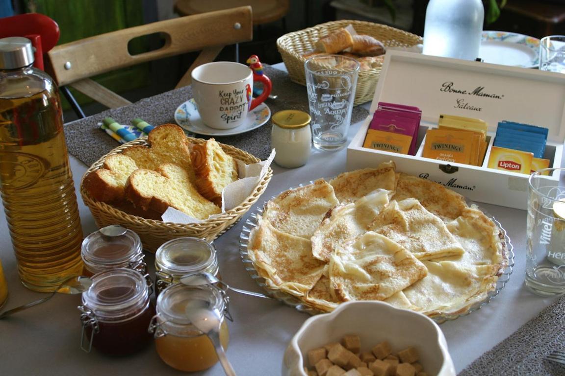 Les Petites Mirabelles Bed & Breakfast Noyers-sur-Cher Exterior photo